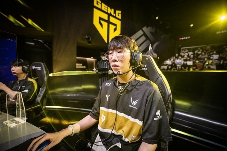 让接球的射 让接球的射